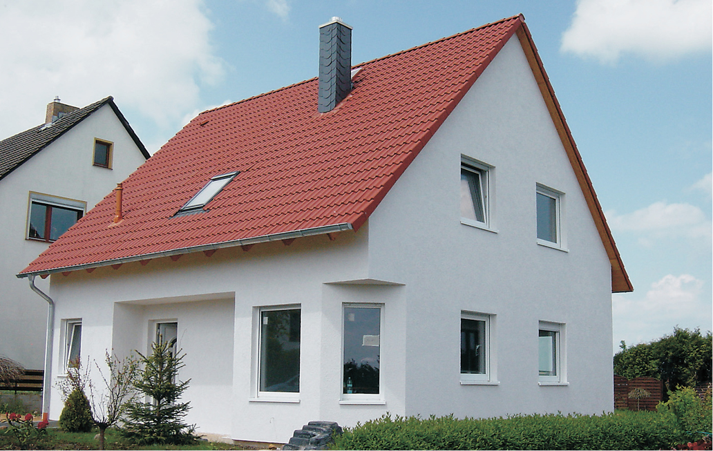 Klassisches Haus mit Satteldach